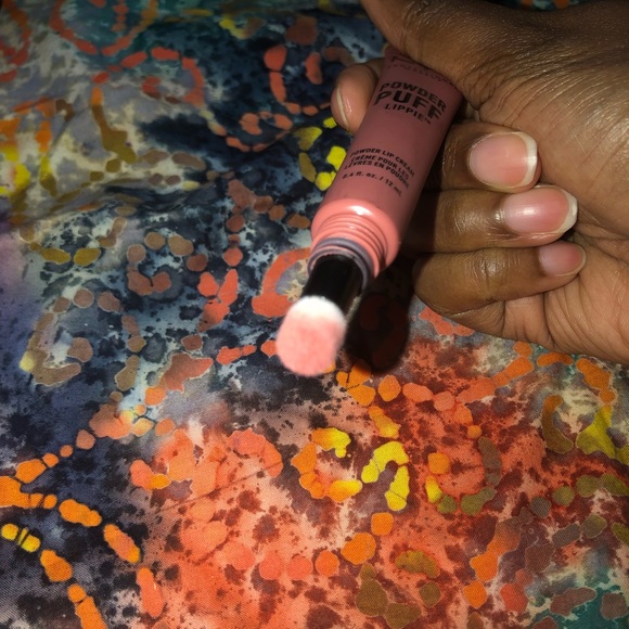 Puff lip color - Picture 2 of 2